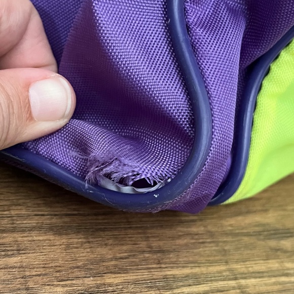 Retro 80s / 90s Neon Challenger Surf & Sail Duffle Bag - Picture 7 of 13